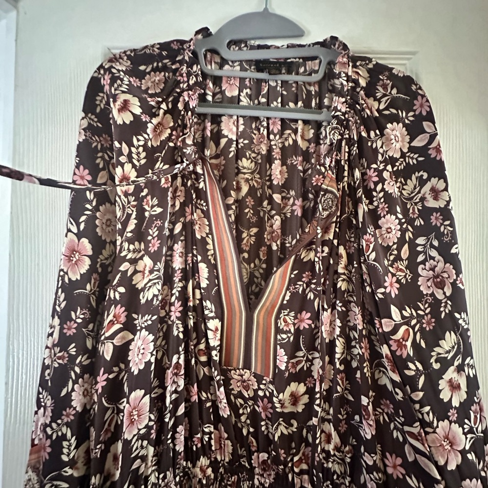 Current Air Alyce Dress - Picture 2 of 4